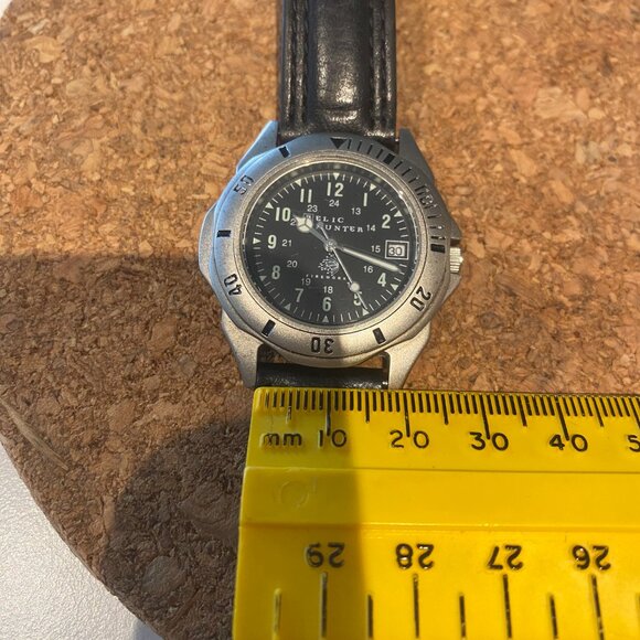 Vintage roots Relic Hunter TV show Memorabilia Field Watch Preowned - Picture 10 of 10